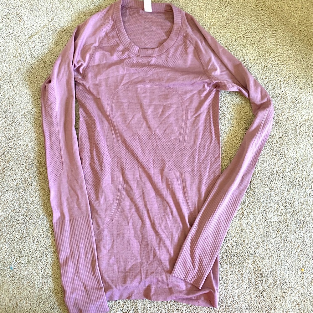 Light pink lululemon long sleeve